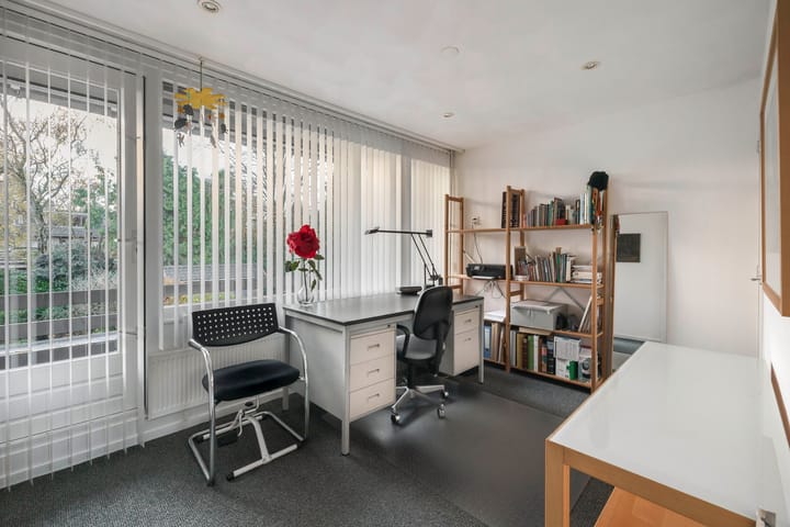 Photo 28 of Woeringenlaan 37