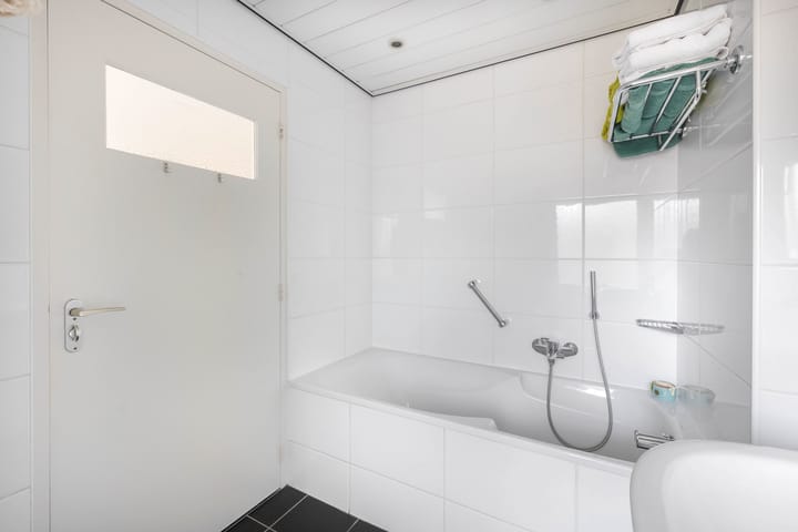 Photo 32 of Woeringenlaan 37