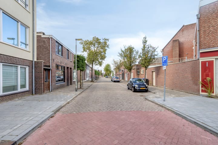 Foto 16 van Haagsteeg 8