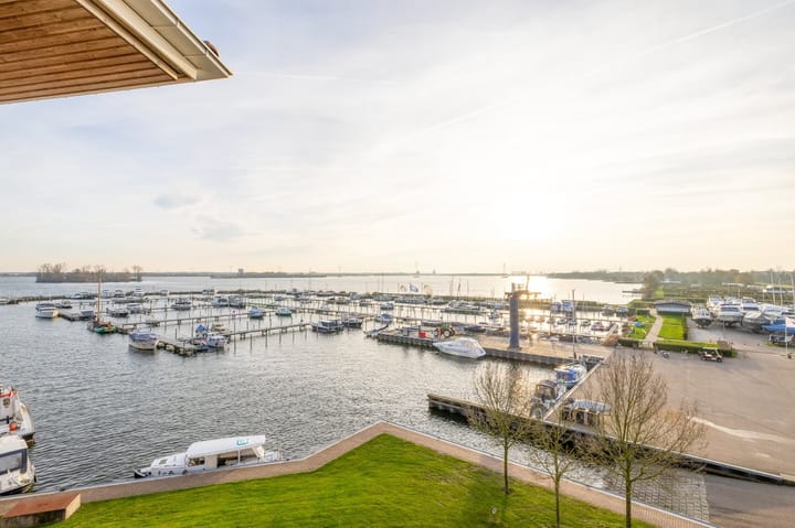 Photo 2 of Zuiderzee op Zuid 84