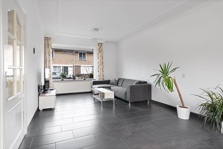 Foto 9 van Limburgstraat 2