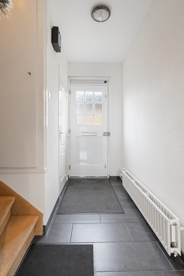 Foto 17 van Limburgstraat 2