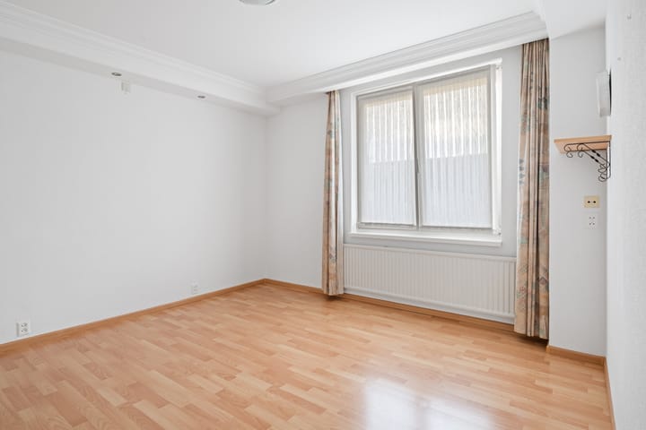 Foto 22 van Limburgstraat 2