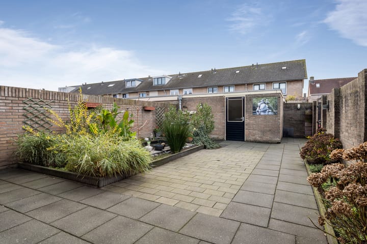 Foto 38 van Limburgstraat 2