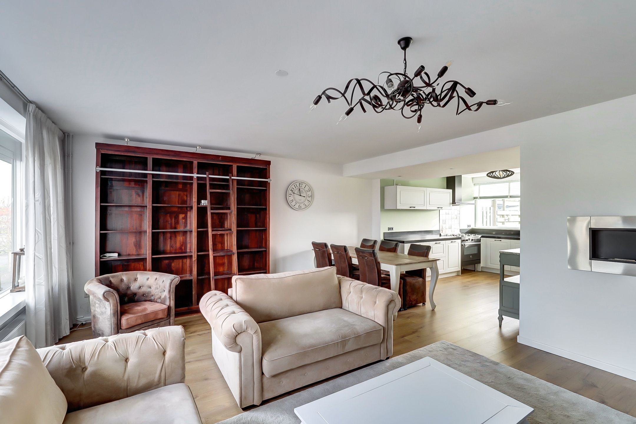 Foto 12 van Van Staverenstraat 20-A