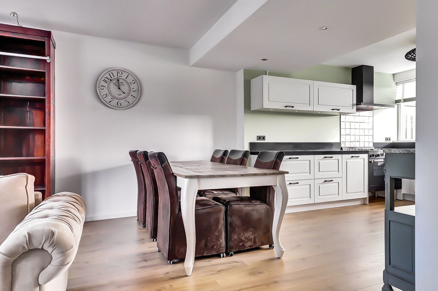 Foto 14 van Van Staverenstraat 20-A