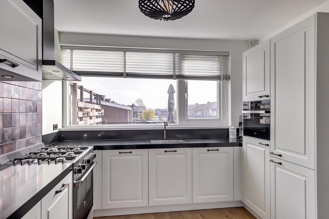 Foto 17 van Van Staverenstraat 20-A