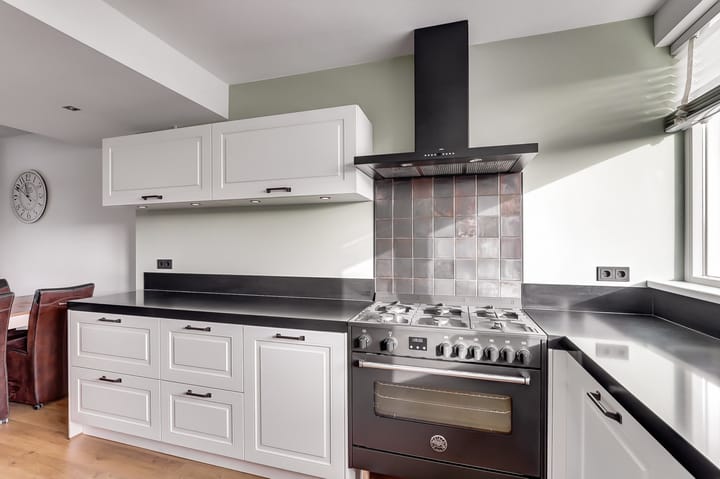 Foto 18 van Van Staverenstraat 20-A