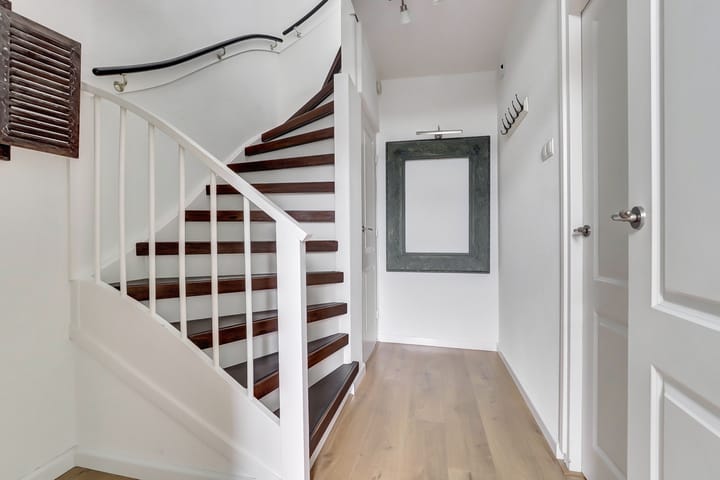 Foto 21 van Van Staverenstraat 20-A