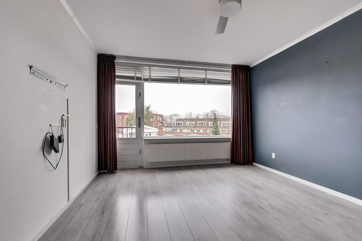 Foto 23 van Van Staverenstraat 20-A