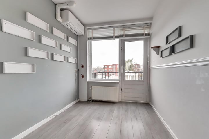 Foto 26 van Van Staverenstraat 20-A