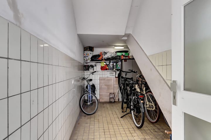 Foto 35 van Van Staverenstraat 20-A