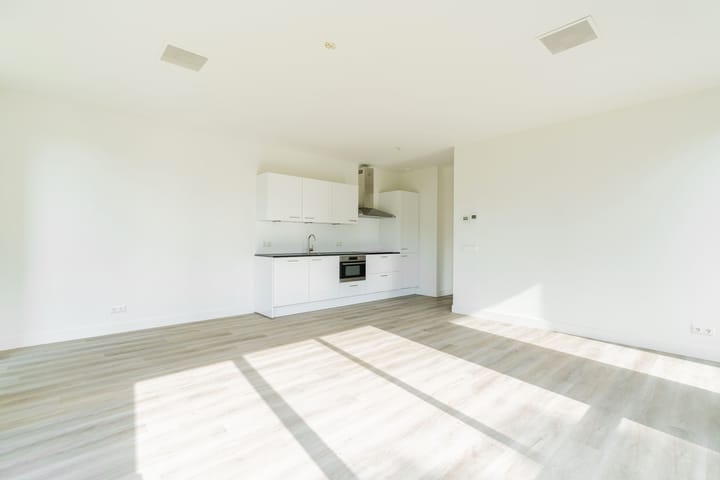 Foto 6 van Naritaweg 199-G