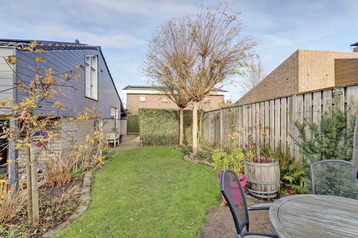 Foto 31 van Frans Erensstraat 14