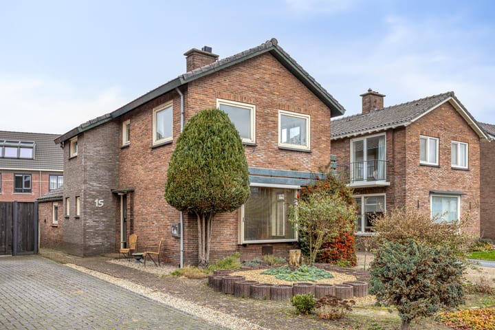 Photo 2 of Irisstraat 15