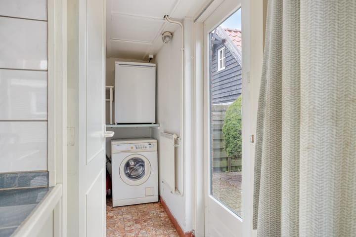 Photo 13 of Irisstraat 15