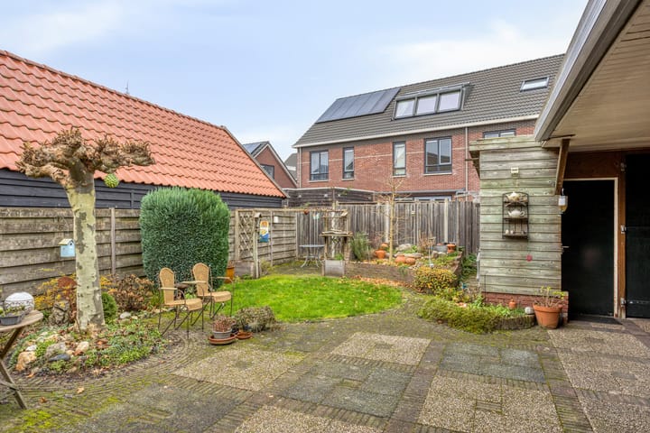 Photo 26 of Irisstraat 15