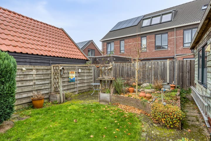 Photo 30 of Irisstraat 15