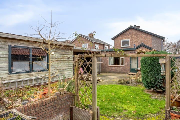 Photo 31 of Irisstraat 15