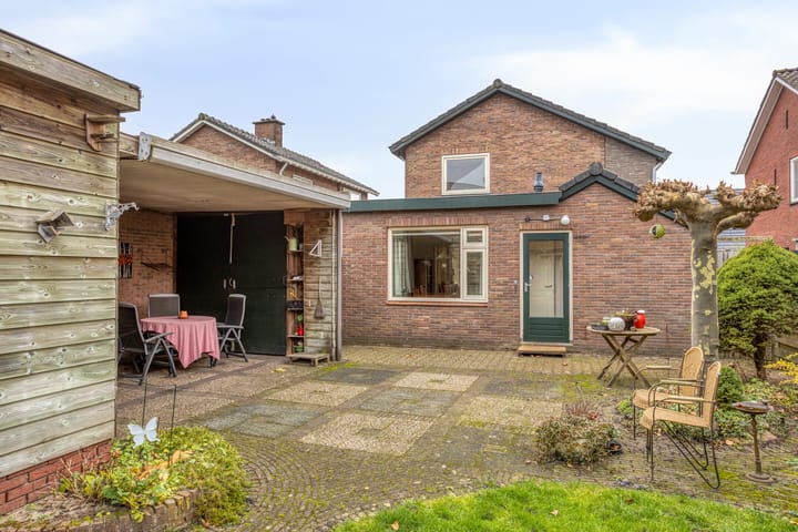 Photo 34 of Irisstraat 15