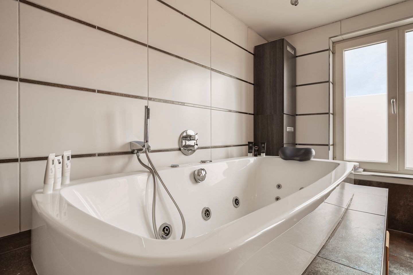 Photo 35 of Philips Willemstraat 3