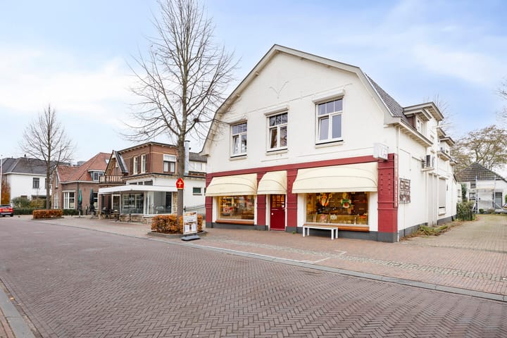 Dorpsstraat 11