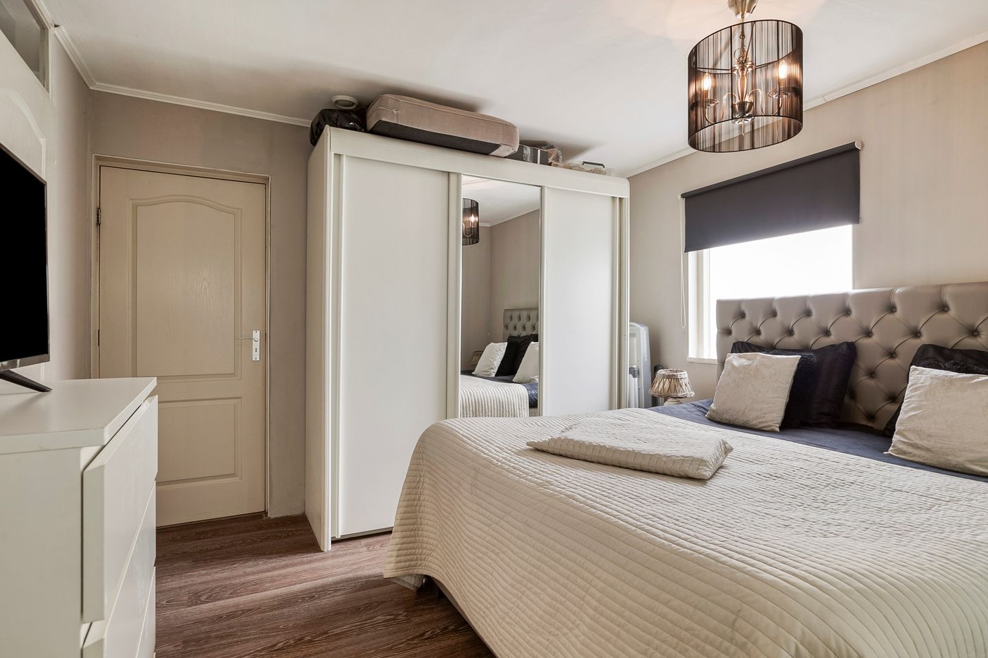 Photo 55 of Philips Willemstraat 3