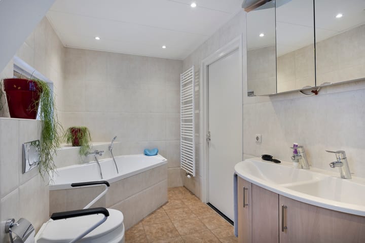 Photo 33 of Dorpsstraat 11