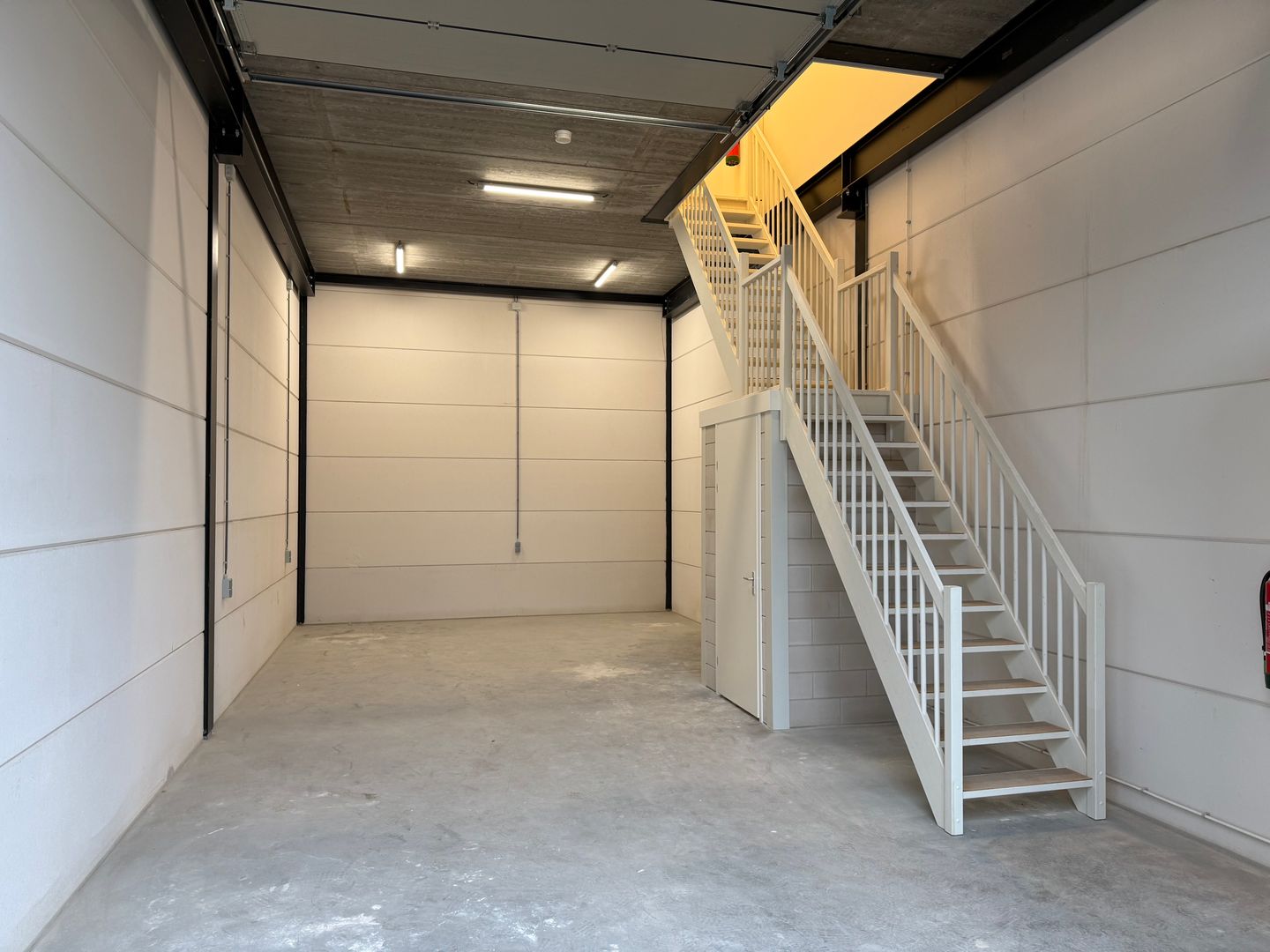 View photo 5 of Reedijk 8-F28