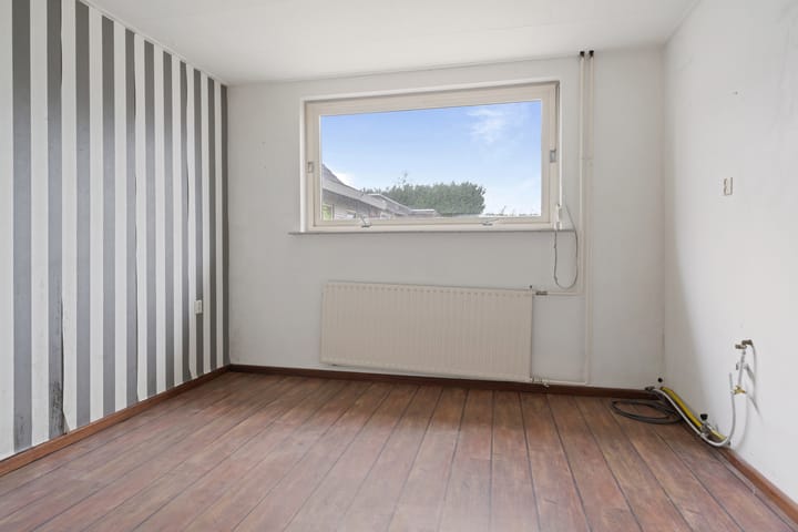 Foto 25 van van den Houtestraat 4