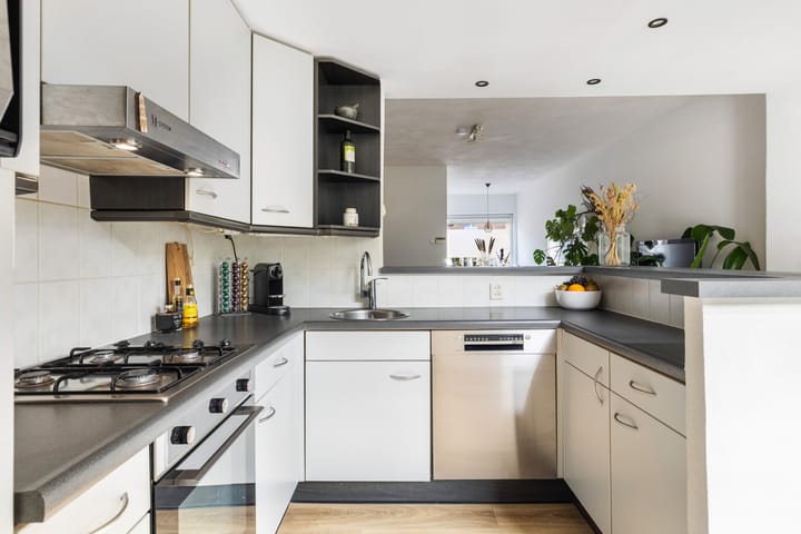 Foto 10 van Adelboldstraat 52