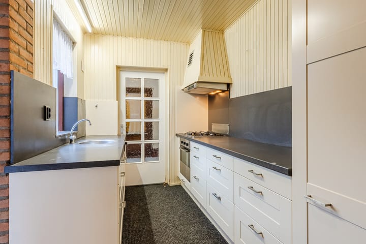 Photo 7 of Sint Marcusstraat 24