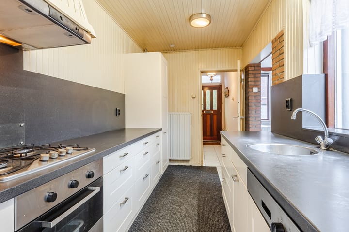 Photo 8 of Sint Marcusstraat 24