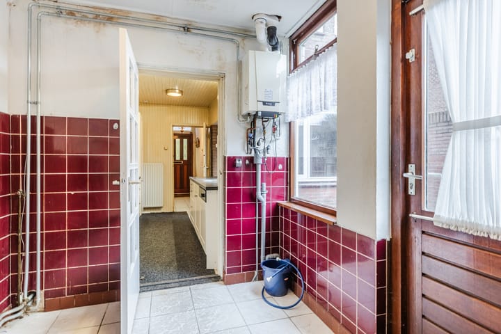 Photo 10 of Sint Marcusstraat 24