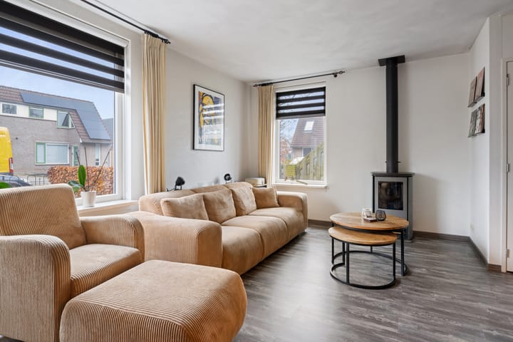 Foto 15 van Meekrapstraat 12