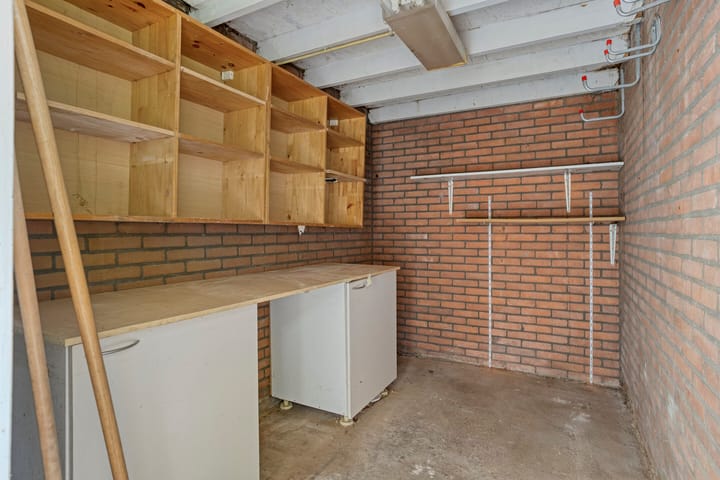 Photo 32 of Didamstraat 2