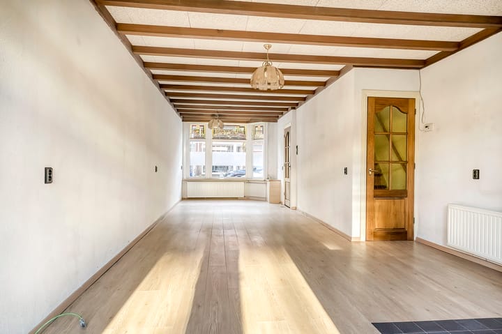 Photo 9 of Buys Ballotstraat 56