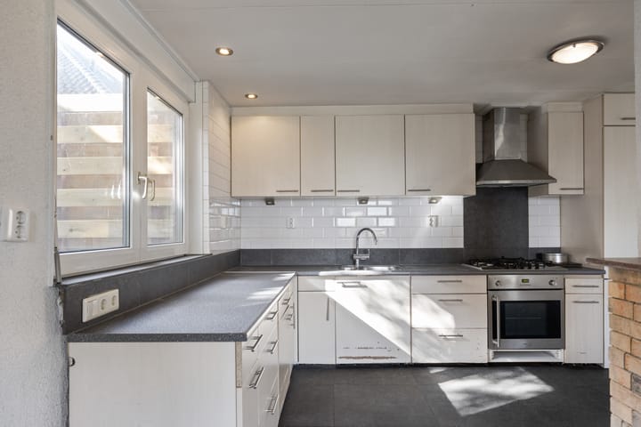 Foto 8 van Helmweg 6