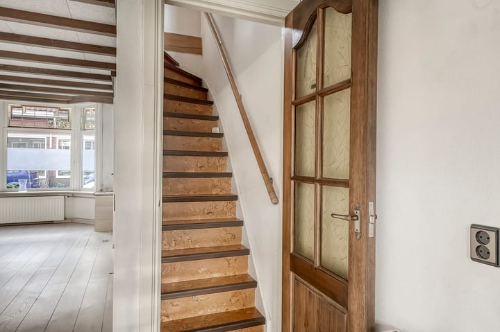 Photo 14 of Buys Ballotstraat 56