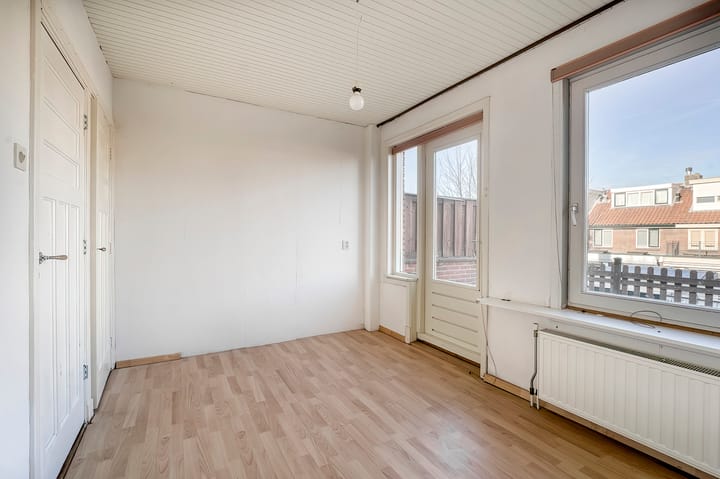 Photo 18 of Buys Ballotstraat 56