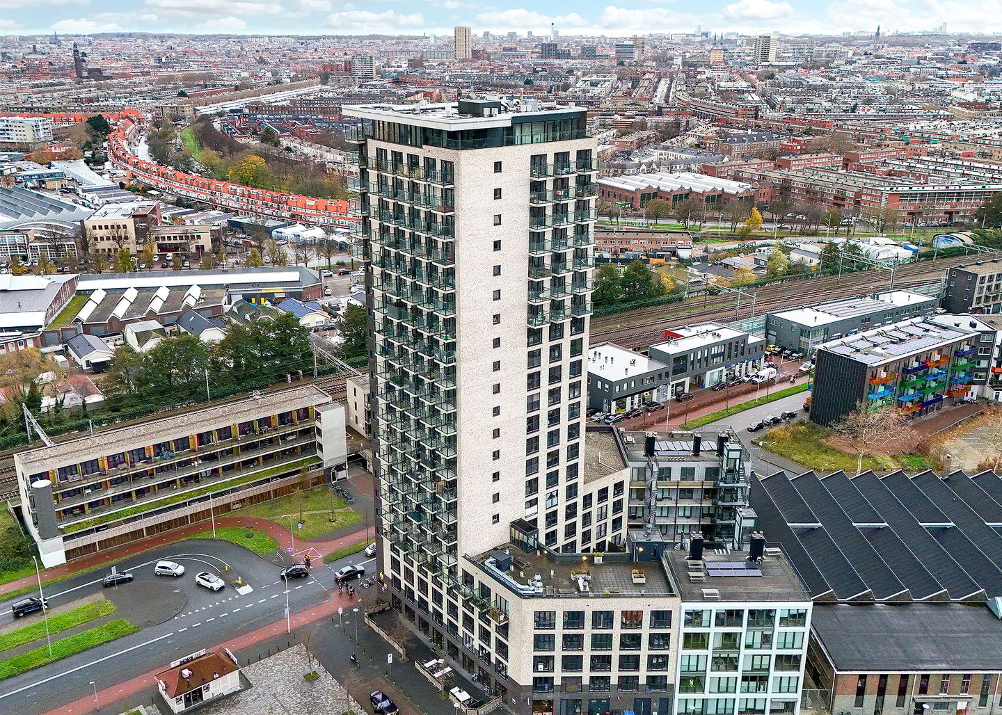 Bekijk foto 3 van Waldorpstraat 1390