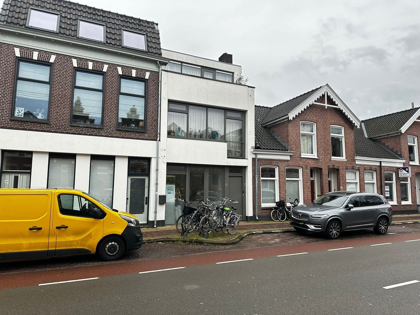 View photo 2 of Stationsweg 30