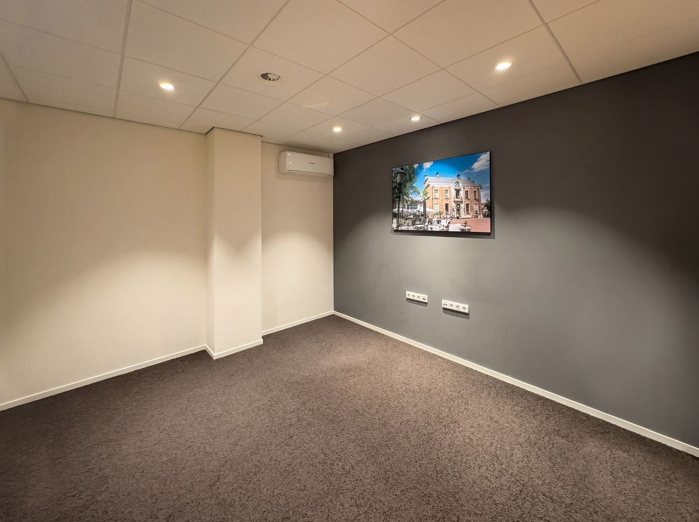 View photo 4 of Molenstraat 46