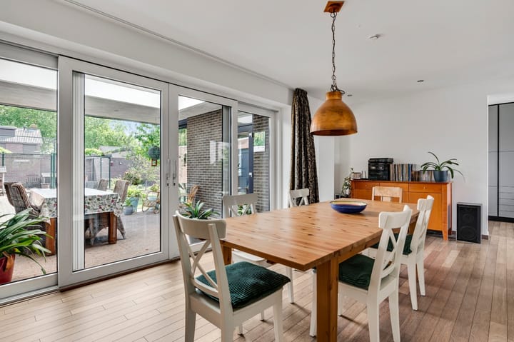 Photo 8 of Bertiliastraat 2-A