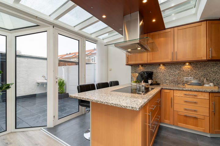 Foto 12 van Westertorenlaan 45