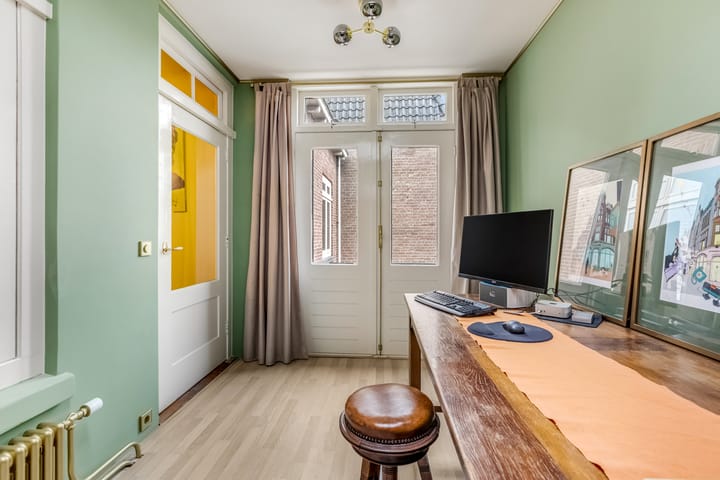 Foto 32 van Ambtmanstraat 7