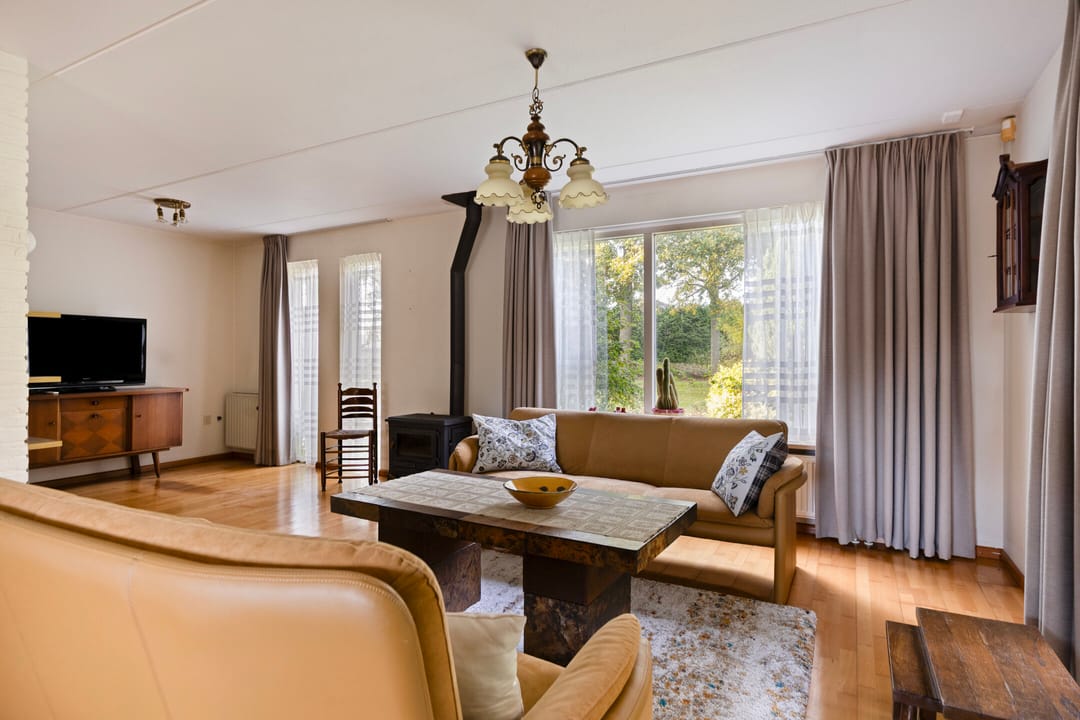 Foto 2 van Mr. W.M. Oppedijk van Veenweg 66