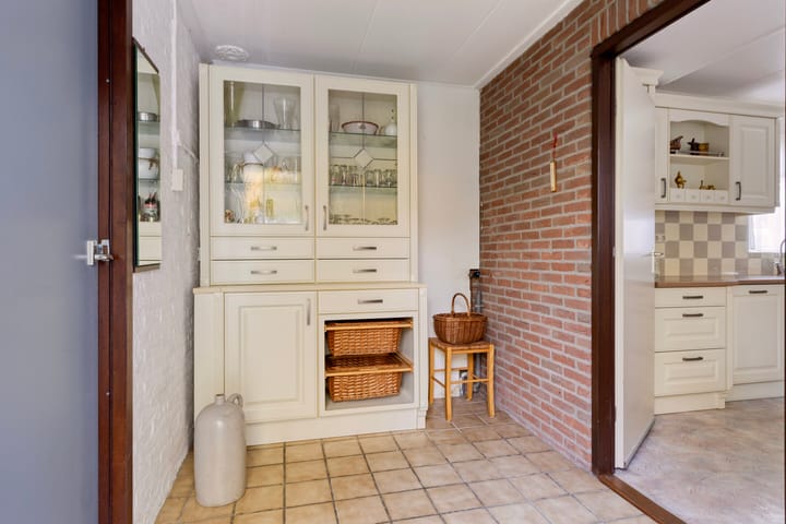 Foto 17 van Mr. W.M. Oppedijk van Veenweg 66