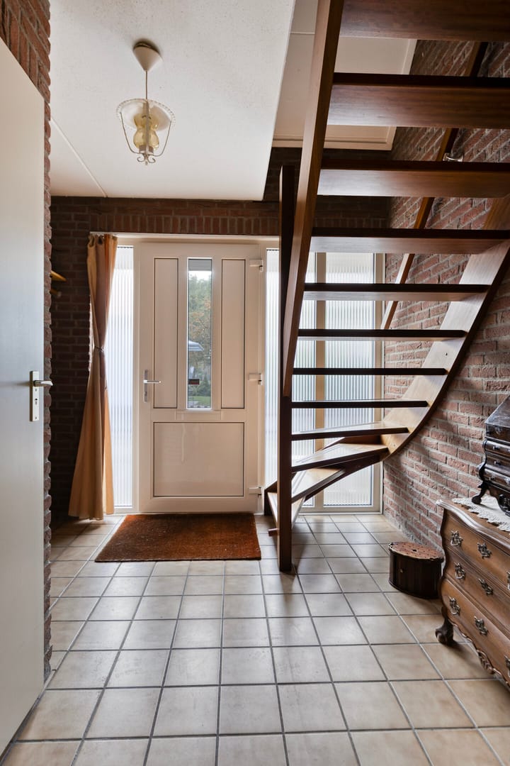 Foto 19 van Mr. W.M. Oppedijk van Veenweg 66