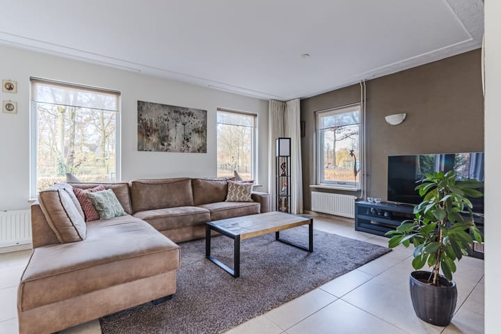 Foto 9 van Stokekker 69